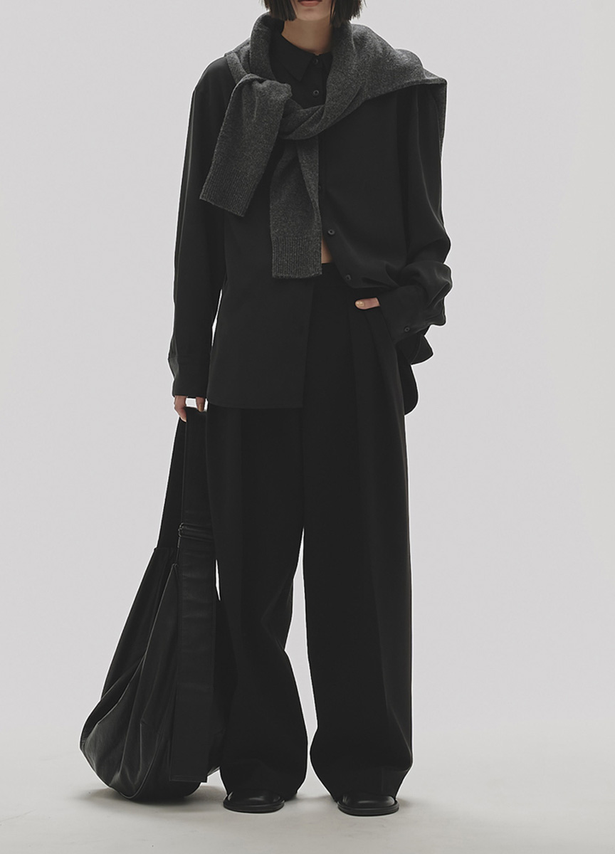 蜜桃緞寬版襯衫